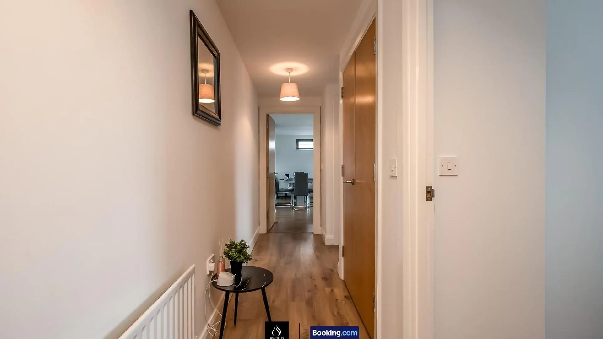 2 Bed Modern Cozy Apt By Boyeilles Apartments Short Lets & Serviced Accommodation Belfast With Free Wifi United Kingdom